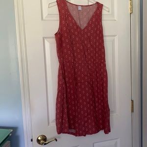 Old Navy dress. Size medium.